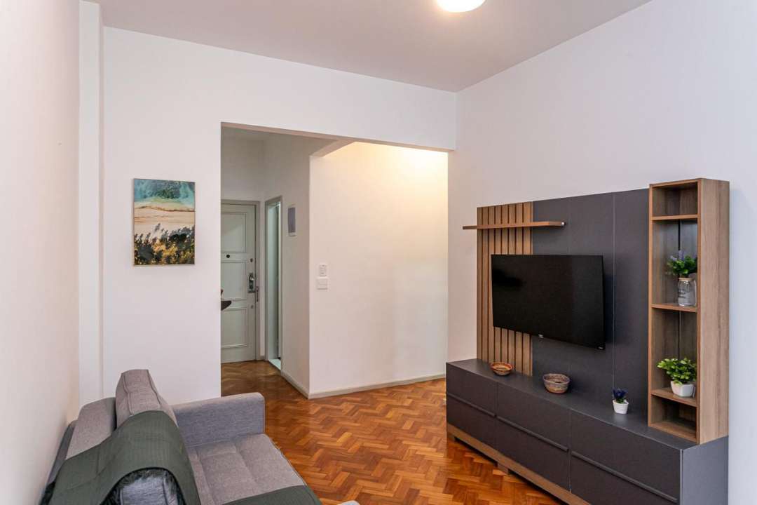 Apartamento à venda com 1 quarto, 50m² - Foto 3