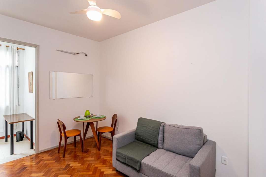 Apartamento à venda com 1 quarto, 50m² - Foto 6