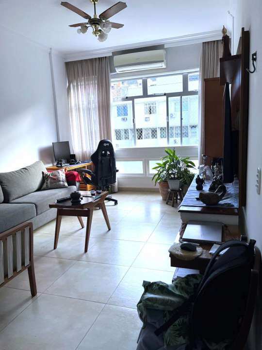 Apartamento à venda com 3 quartos, 145m² - Foto 3