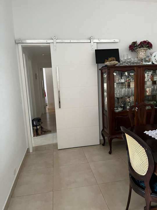 Apartamento à venda com 3 quartos, 145m² - Foto 4