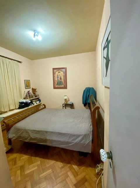 Apartamento à venda com 4 quartos, 200m² - Foto 7