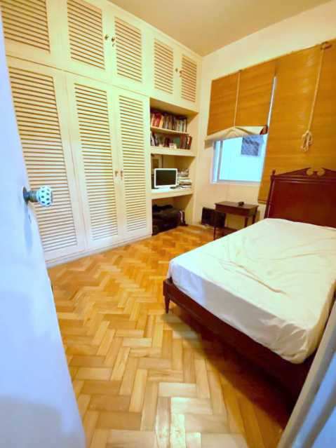 Apartamento à venda com 4 quartos, 200m² - Foto 8