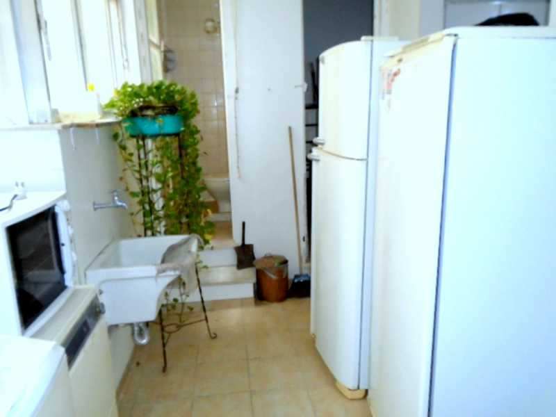 Apartamento à venda com 4 quartos, 222m² - Foto 17