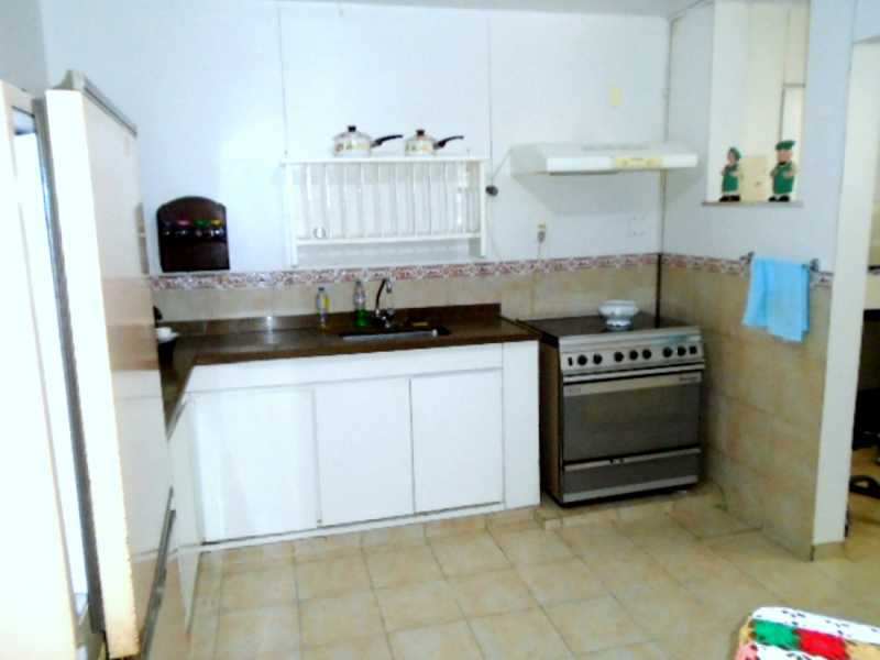 Apartamento à venda com 4 quartos, 222m² - Foto 15