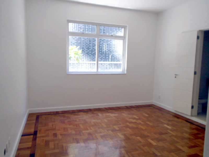 Apartamento à venda com 4 quartos, 210m² - Foto 9