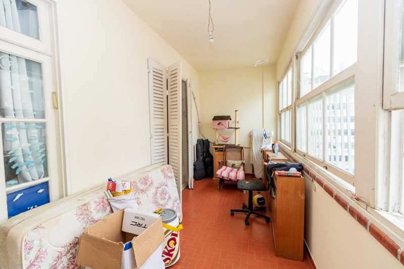 Apartamento à venda com 3 quartos, 300m² - Foto 7