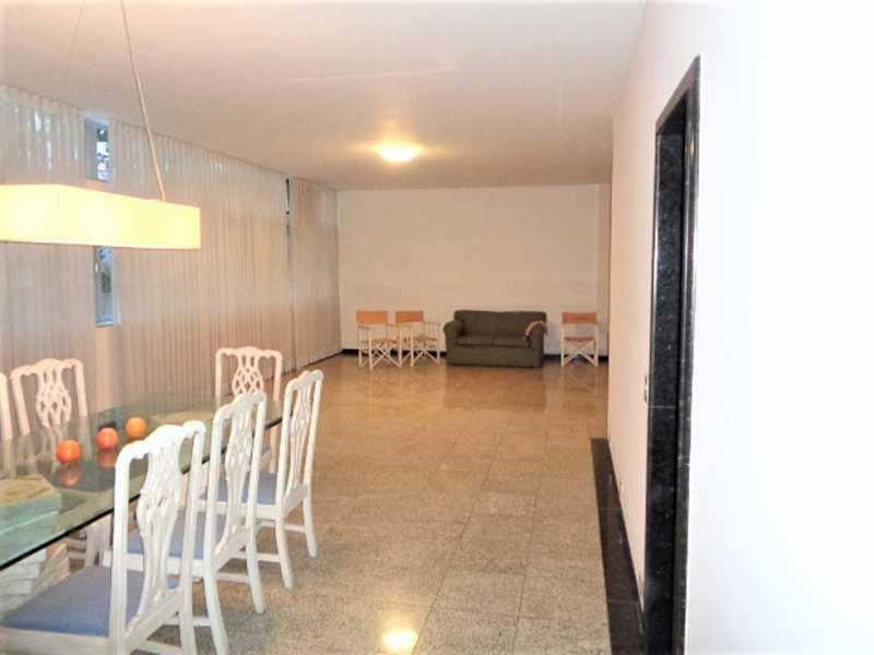 Apartamento à venda com 4 quartos, 290m² - Foto 2