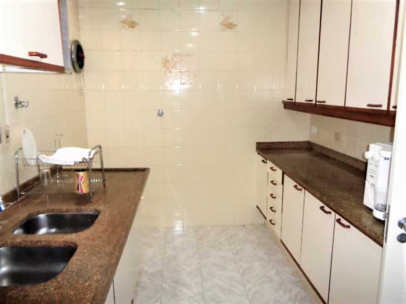 Apartamento à venda com 4 quartos, 290m² - Foto 18