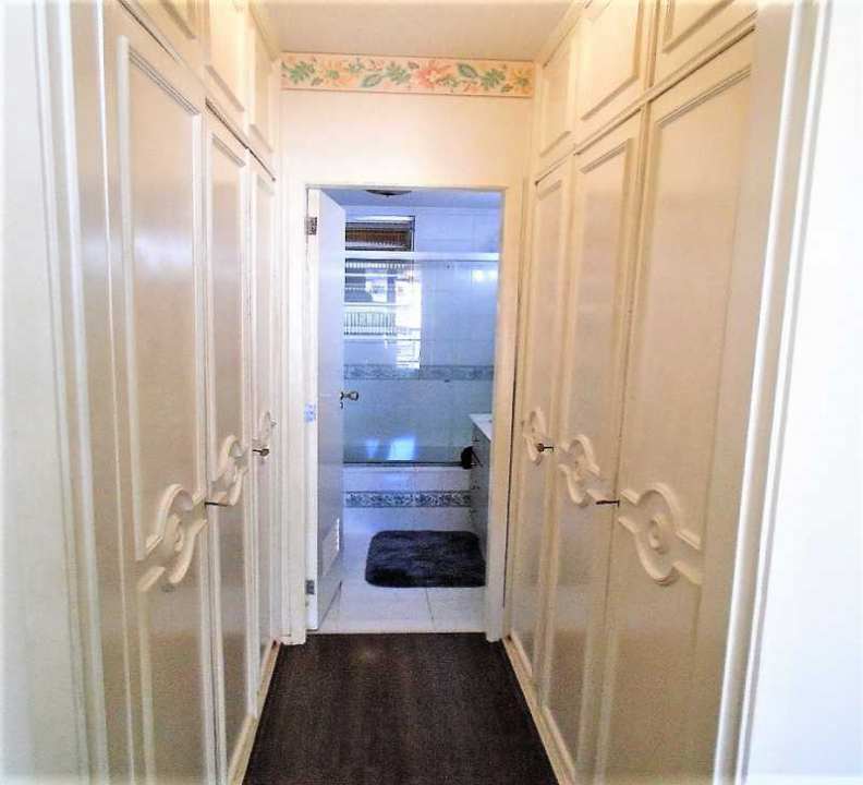 Apartamento à venda com 3 quartos, 149m² - Foto 4