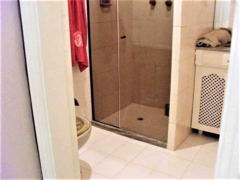 Apartamento à venda com 4 quartos, 260m² - Foto 17