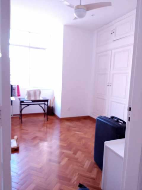 Apartamento à venda com 3 quartos, 138m² - Foto 13