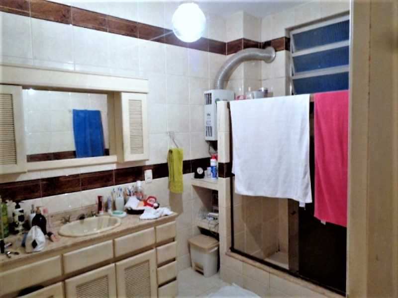 Apartamento à venda com 4 quartos, 270m² - Foto 14