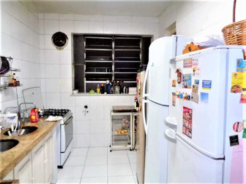 Apartamento à venda com 4 quartos, 270m² - Foto 18