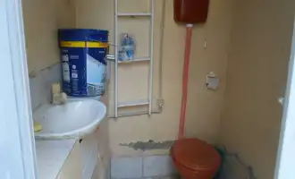 Conheça Casa dos Fundos do imóvel - Excelente Apartamento Tipo Casa com Garagem na Penha- Venda - 445 - 40 Casa dos Fundos - Excelente Apartamento Tipo Casa com Garagem na Penha- Venda - 445 - 40